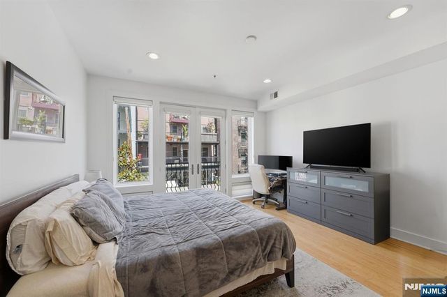 838 Park Avenue 2, Hoboken, NJ 07030