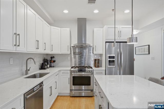 838 Park Avenue 2, Hoboken, NJ 07030