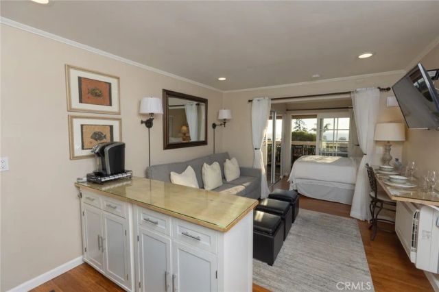 464 Bent Street B, Laguna Beach, CA 92651