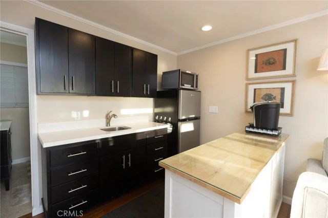 464 Bent Street B, Laguna Beach, CA 92651