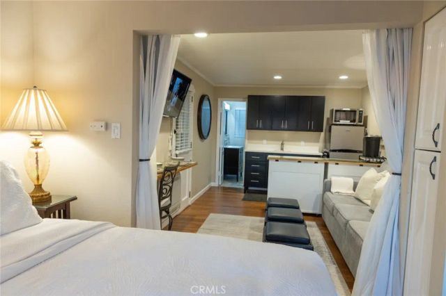 464 Bent Street B, Laguna Beach, CA 92651