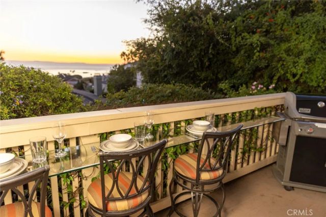 464 Bent Street B, Laguna Beach, CA 92651