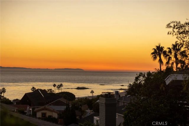 464 Bent Street B, Laguna Beach, CA 92651