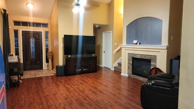 5707 Diane Oaks Drive, Spring, TX 77373