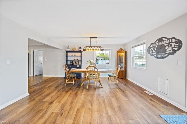 509 Ballahack RD, Chesapeake, VA 23322