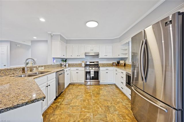 509 Ballahack RD, Chesapeake, VA 23322