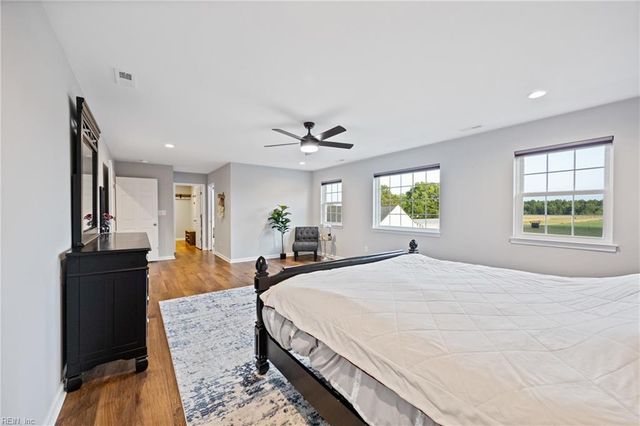 509 Ballahack RD, Chesapeake, VA 23322