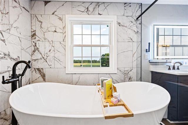 509 Ballahack RD, Chesapeake, VA 23322
