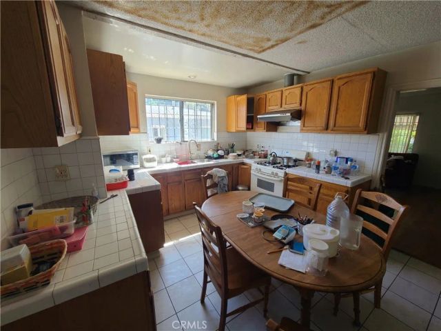 2016 Thurman Avenue, Los Angeles, CA 90016