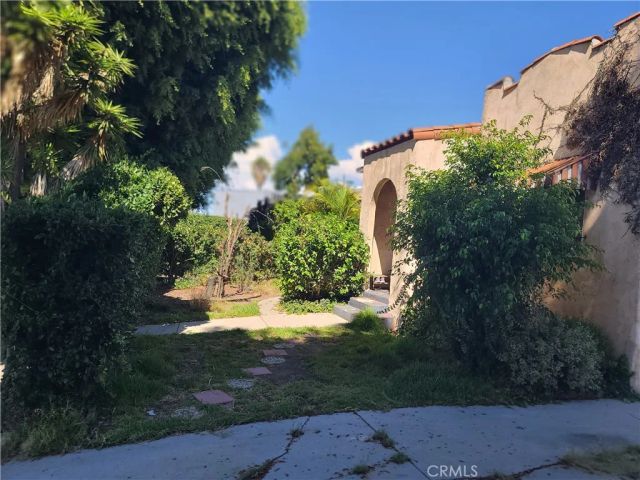 2016 Thurman Avenue, Los Angeles, CA 90016