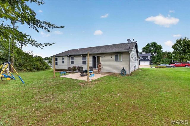 1683 Oakwood Drive, O'fallon, MO 63366