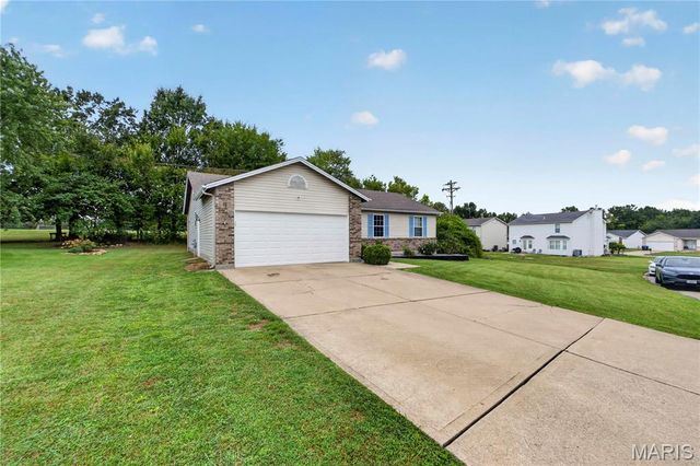 1683 Oakwood Drive, O'fallon, MO 63366