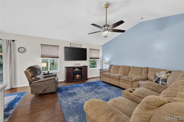 1683 Oakwood Drive, O'fallon, MO 63366