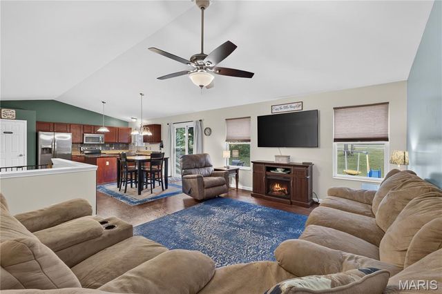 1683 Oakwood Drive, O'fallon, MO 63366