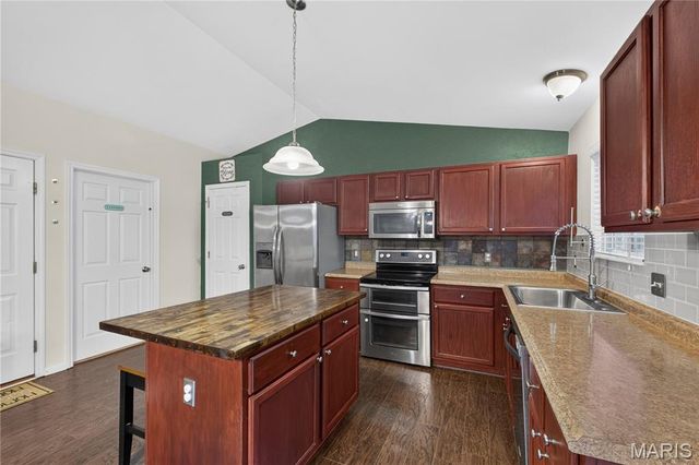 1683 Oakwood Drive, O'fallon, MO 63366