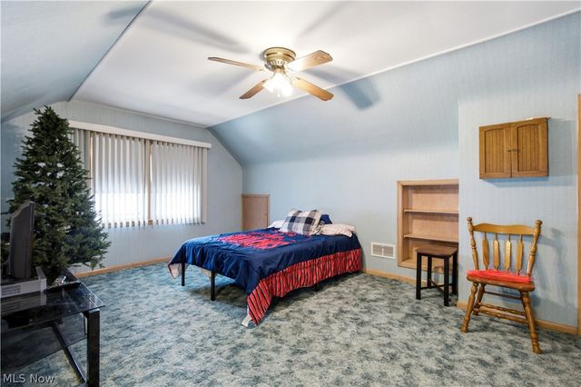 2212 Larchmont Drive, Wickliffe, OH 44092