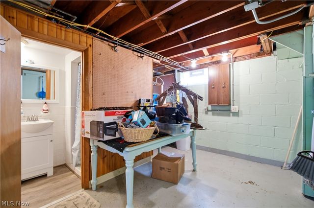 2212 Larchmont Drive, Wickliffe, OH 44092