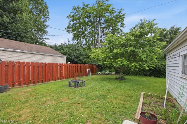 2212 Larchmont Drive, Wickliffe, OH 44092