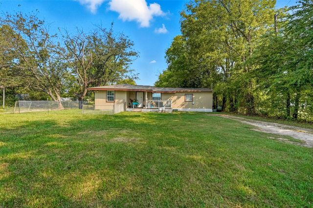 1080 CR 1235, Emory, TX 75440