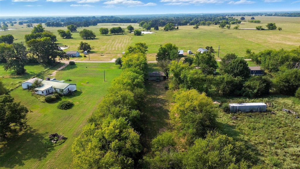 1080 CR 1235, Emory, TX 75440