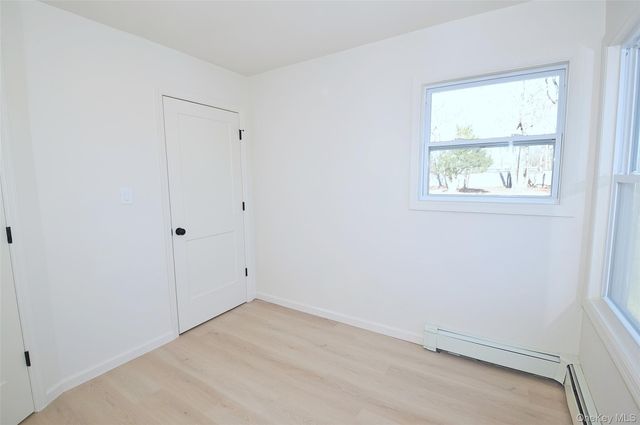 371 Oceanside Street, Islip Terrace, NY 11752