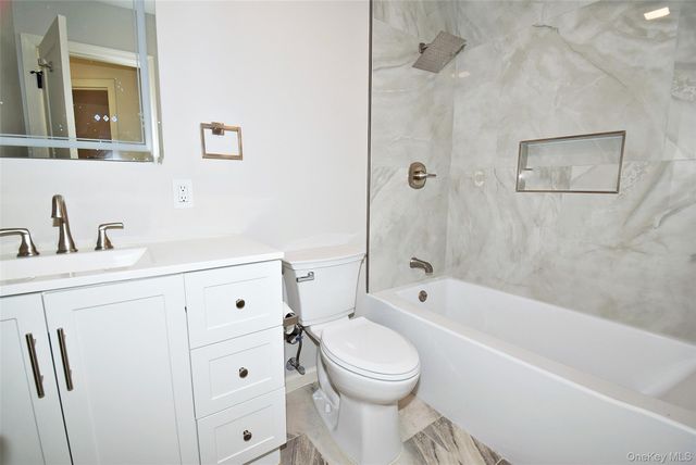 371 Oceanside Street, Islip Terrace, NY 11752