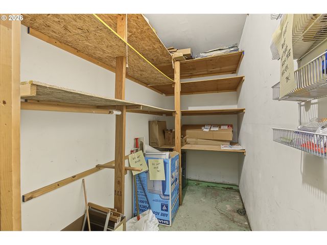 2127 Nw IRVING St 301, Portland, OR 97210