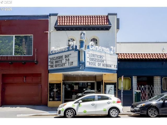 2127 Nw IRVING St 301, Portland, OR 97210