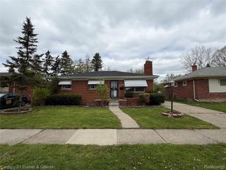 20700 Whitlock Drive, Dearborn Heights, MI 48127