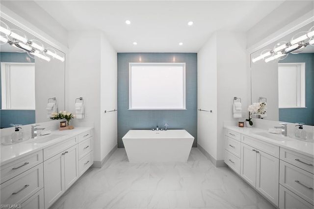 623 Park Shore DR, Naples, FL 34103
