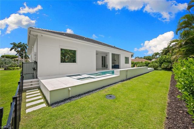 623 Park Shore DR, Naples, FL 34103