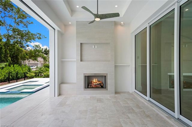 623 Park Shore DR, Naples, FL 34103