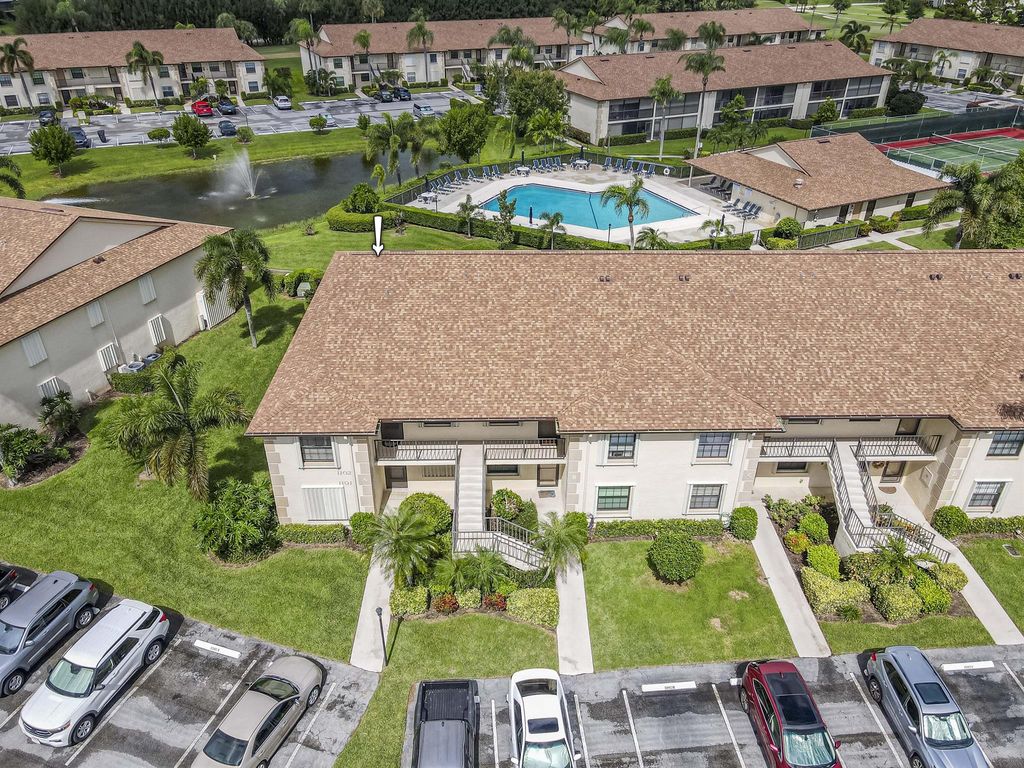 1102 Pinecrest Circle A, Jupiter, FL 33458