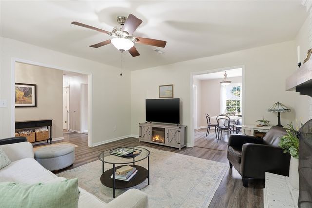 54 Blacks Drive, Greenville, SC 29615