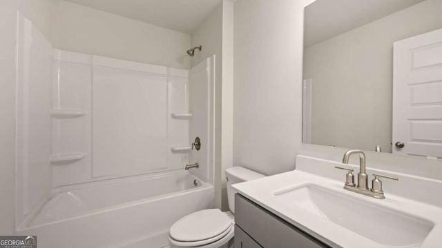 1851 LaceBark Elm Way, Lawrenceville, GA 30045