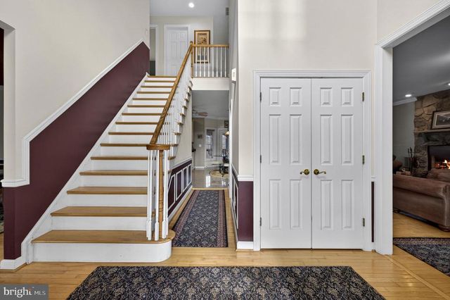 9491 WALSINGHAM LN, Marshall, VA 20115