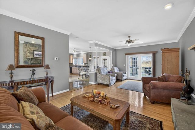 9491 WALSINGHAM LN, Marshall, VA 20115