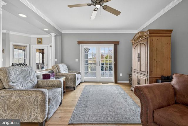 9491 WALSINGHAM LN, Marshall, VA 20115