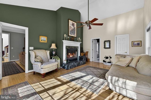 9491 WALSINGHAM LN, Marshall, VA 20115