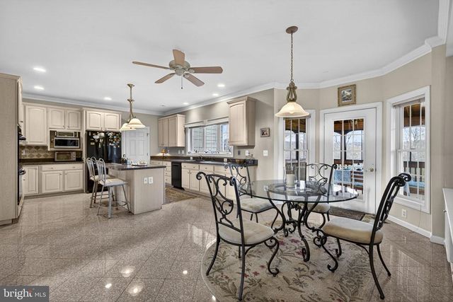 9491 WALSINGHAM LN, Marshall, VA 20115