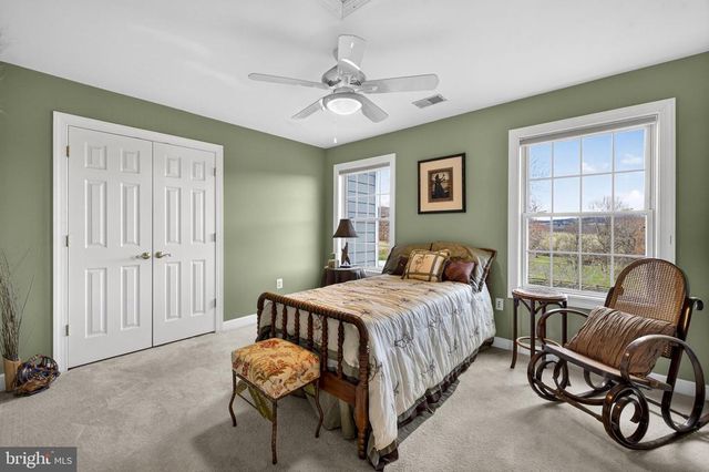 9491 WALSINGHAM LN, Marshall, VA 20115