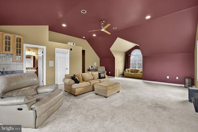 9491 WALSINGHAM LN, Marshall, VA 20115