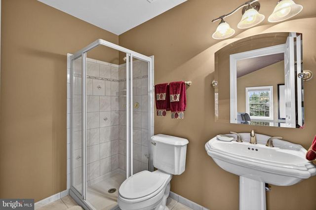 9491 WALSINGHAM LN, Marshall, VA 20115