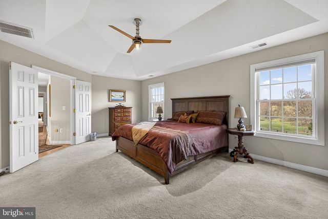 9491 WALSINGHAM LN, Marshall, VA 20115