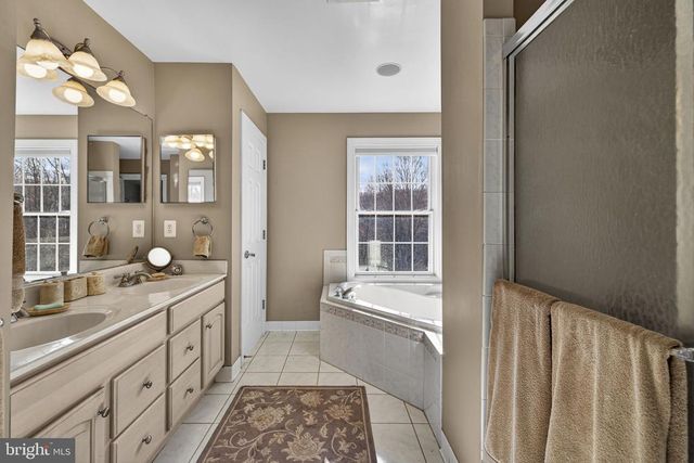 9491 WALSINGHAM LN, Marshall, VA 20115