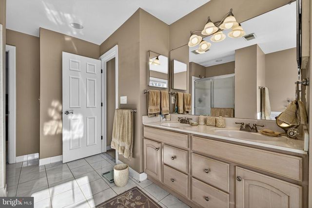 9491 WALSINGHAM LN, Marshall, VA 20115