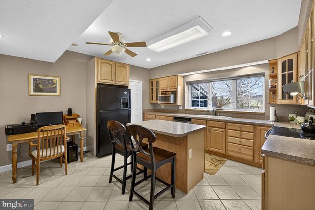 9491 WALSINGHAM LN, Marshall, VA 20115