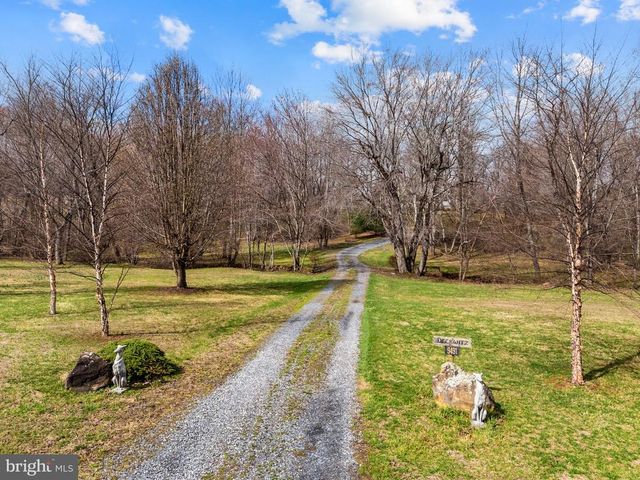 9491 WALSINGHAM LN, Marshall, VA 20115