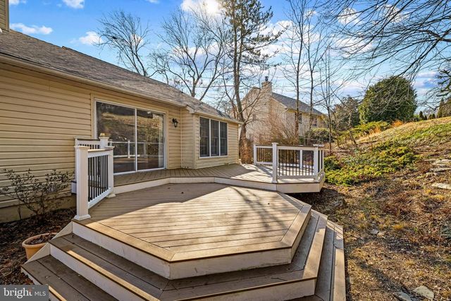 238 HUNTERS RIDGE RD, Lutherville Timonium, MD 21093