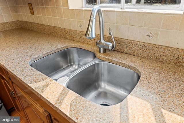 238 HUNTERS RIDGE RD, Lutherville Timonium, MD 21093